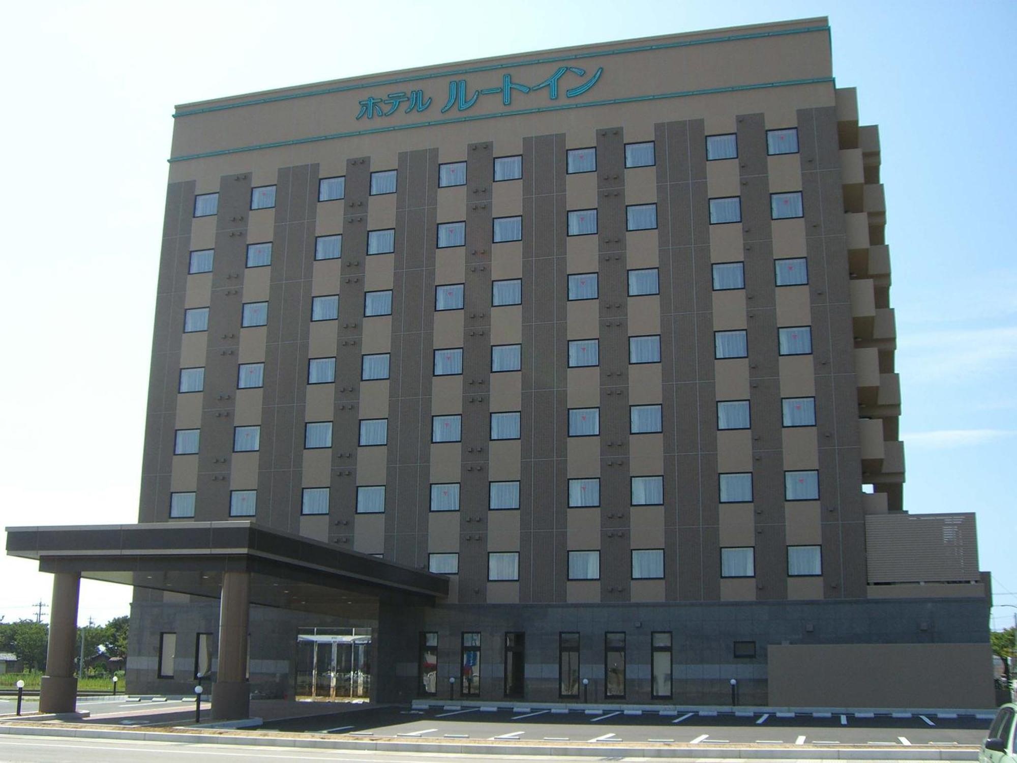三河国际路线大酒店 白山市 外观 照片